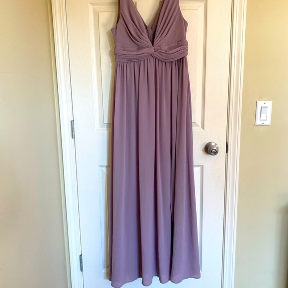 Prom/Wedding - Mauve Long Dress w/ Leg Slit - Size M - Soiéblu - Picture 3 of 7